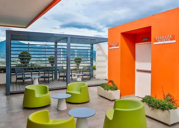 Charming Retreat Heredia: Your Home Away From Home